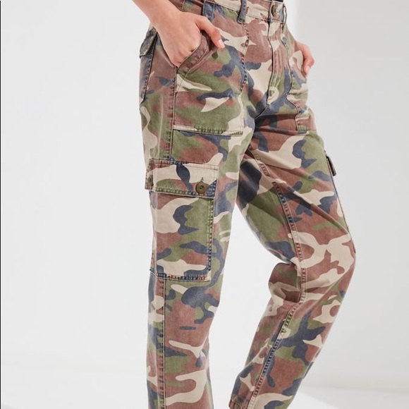 Urban outfitters camo cargo pants - Picture 4 of 4